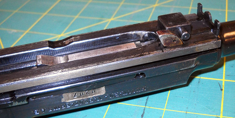 detail, m/40 upper receiver with bolt accelerator disengaged